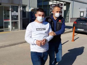 Bin 894 Adet Uyuşturucu Hapla Yakalandı