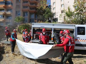 Tunceli’de Afad Gönüllüleri Ve Sivil Toplum Örgütleri Eğitiliyor