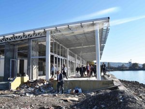 Belediye Tarafından Yaptırılan Balık Restoranı İnşaatı Sürüyor