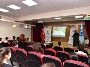 Tuzla’da Ortaokul Öğrencilerine Organik Tarım Eğitimi Verildi