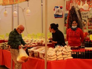 Bitlisliler, Bitlis’i İ̇zmir’de Tanıtıyor