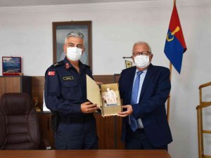 Başkan Posbıyık Emniyet Ve Jandarma’ya ‘Hayırlı Olsun’a Gitti