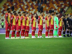 Süper Lig: Yeni Malatyaspor: 0 - Altay: 0 (İlk Yarı)