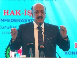 Bakan Vedat Bilgin: “Türkiye, Dolar-faiz-enflasyon Arasındaki Sarmalı Kıracaktır”