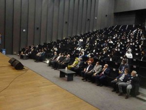 Dünya Gündemini İ̇ngilizce Konuştular