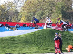 150 Sporcunun İki Teker Üstündeki Mücadelesi Başladı