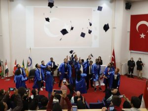 Dpü Tömer’de Mezuniyet Heyecanı