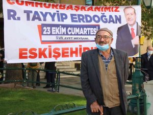 Erdoğan Sevgileri Kilometrece Uzaktan Yollara Düşürdü