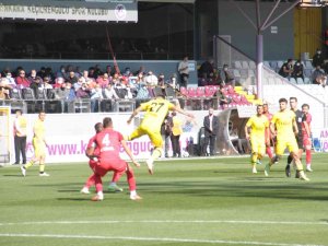 Tff 1. Lig: Ankara Keçiörengücü: 3 - İ̇stanbulspor: 2