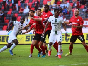 Süper Lig: Gaziantep Fk: 0 - Giresunspor: 0 (İ̇lk Yarı)
