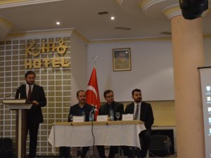 Azerbaycan-i̇ran Gerginliği Panelde Masaya Yatırıldı