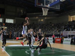 Kbsl: Umf Yapı İ̇zmit Belediyespor: 85 - Beşiktaş Hdı Sigorta: 67