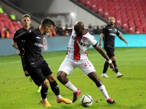 Tff 1. Lig: Samsunspor: 0 - Bb Erzurumspor: 0