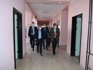 Vali Elban: "Üretebilen Bir Nesil Yetiştirmeliyiz"