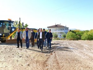 Yeşilyurt’ta Bindal Mahallesi’nin Ulaşım Ağını Yeniliyor