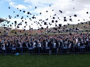 Bayburt Üniversitesi Kan Kaybediyor