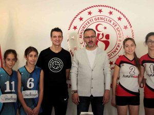 Bakan Kasapoğlu, ‘Yarının Sultanları’ Projesi İçin Muğla’da