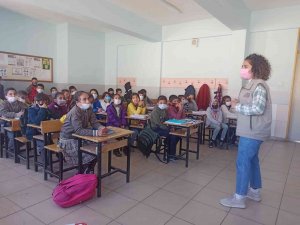 Gürpınarlı Öğrencilere ’Biyolojik Çeşitlilik’ Eğitimi