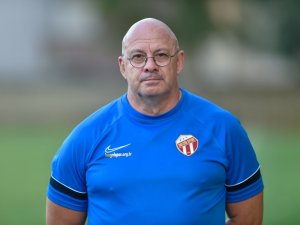 İ̇negölspor’da Teknik Direktör Hasan Erkin Şimşir İstifa Etti