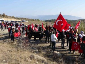 İ̇stiklal Yolu’nda Zafer Yürüyüşü