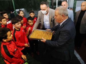 Başkan Demirtaş’tan Amatör Kulüplere ’Tatlı’ Destek