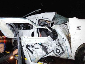 Samsun’da Hafif Ticari Araç Tır İle Çarpıştı: 2 Yaralı