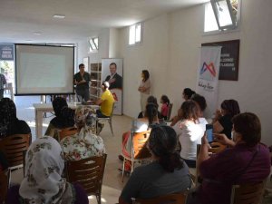 Halk Sağlığı Eğitimleri Devam Ediyor