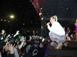 Ordu’da Demet Akalın Rüzgarı