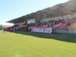 Elazığspor - Kahta 02 Spor Maçını 600 Biletli Seyirci İzledi