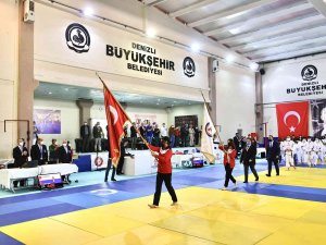 Cumhuriyet Kupası Judo Turnuvası 4 Ülkeden 176 Sporcuyu Bir Araya Getirdi
