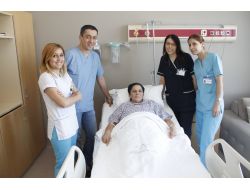 İnce Bağırsaktan Yapılan Mide İle Hayata Tutundu
