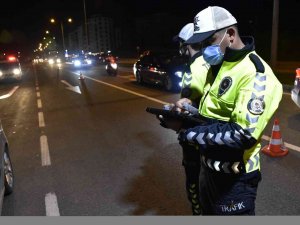 Ordu’da 58 Motosiklet Sürücüsüne Kask Cezası