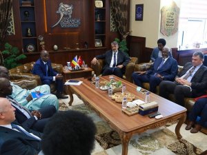 Çad Heyeti Rektör Polat İle Bir Araya Geldi