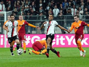 Süper Lig: Beşiktaş: 1 - Galatasaray: 1 (İ̇lk Yarı)
