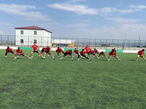 Kars’ta Bal Ligi Heyecanı