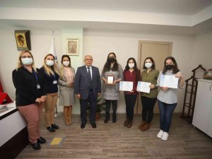 Kartal Belediyesi’nden Kreş Öğrencilerine Online İ̇ngilizce Eğitimi