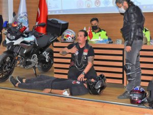 Alkü’de Trafikte Kaskın Önemi Konferansı