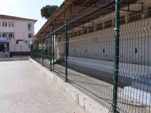 Nazilli Belediyesi’nin Okullara Desteği Sürüyor