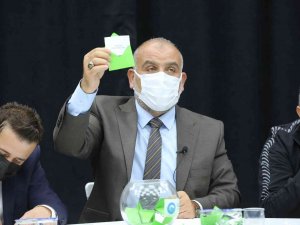 Canik’te Futbol Heyecanı: Turnuvaya “Emin Kar” Adı Verildi