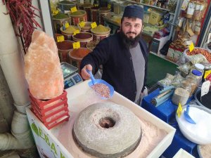 84 Mineralli Himalaya Tuzu Şifa Saçıyor