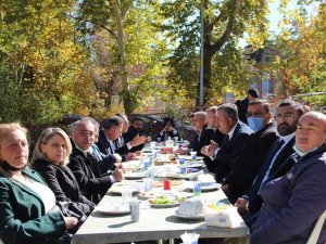 Sağlık Çalışanları Geleneksel Gözleme Gününde Bir Araya Geldi