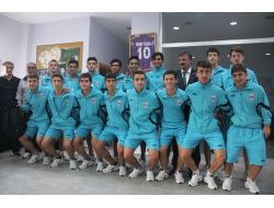 Hem Hayata Hem Futbola Hazırlanıyorlar