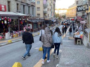 "Aşı Rahaveti" İle Tedbirler Unutuldu, Vak’a Sayıları Arttı