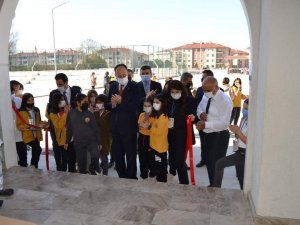 Öğrencilerin Bilim Fuarı Açıldı