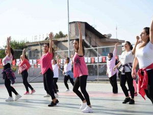 Meme Kanserinde Erken Tanıya Dikkat Çektiler