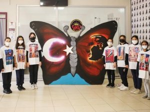 Ortaokul Öğrencileri Özgün Tasarımlarını Tişörtlere Yansıttı