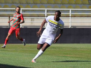 Balotelli’nin Kardeşi Türkiye’deki İlk Maçına Çıktı