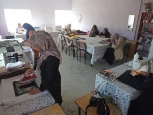 Şuhutlu Kadınlar El Emeği Göz Nuru Ürünlerini Sergilemeye Hazırlanıyor