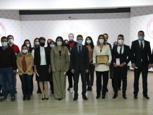 Altıntaş’ta “Sancaktar Eğitim Hareketi” Projesi Ödül Töreni