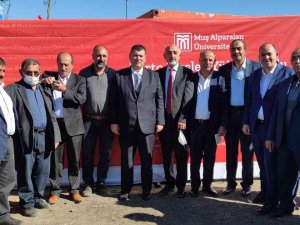 İ̇mkânsızlıktan Kaldığı Evin Yerine Şimdi Yüksekokul Yaptırıyor